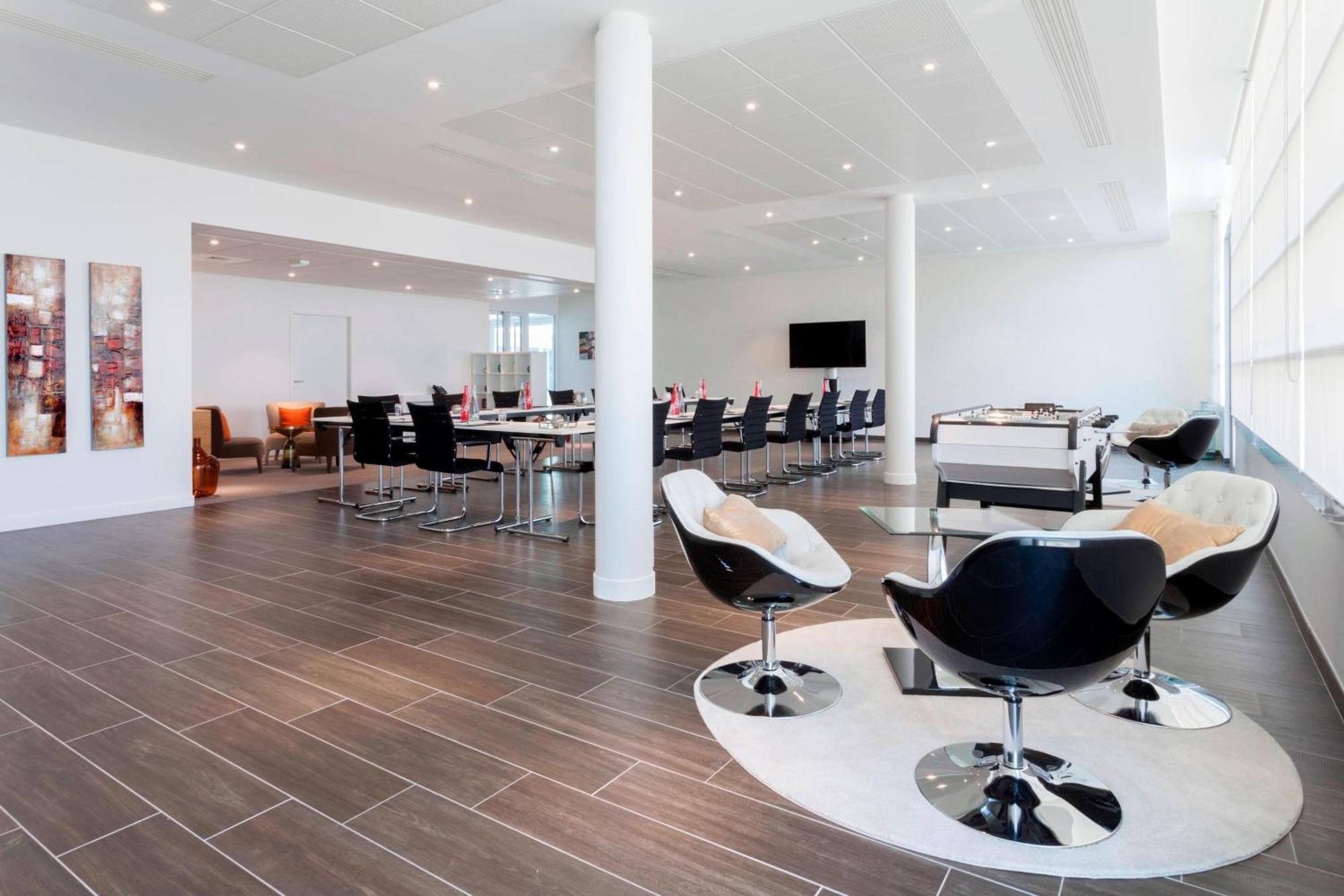 Ac Hotel By Marriott Paris Le Bourget Airport Dugny Екстериор снимка