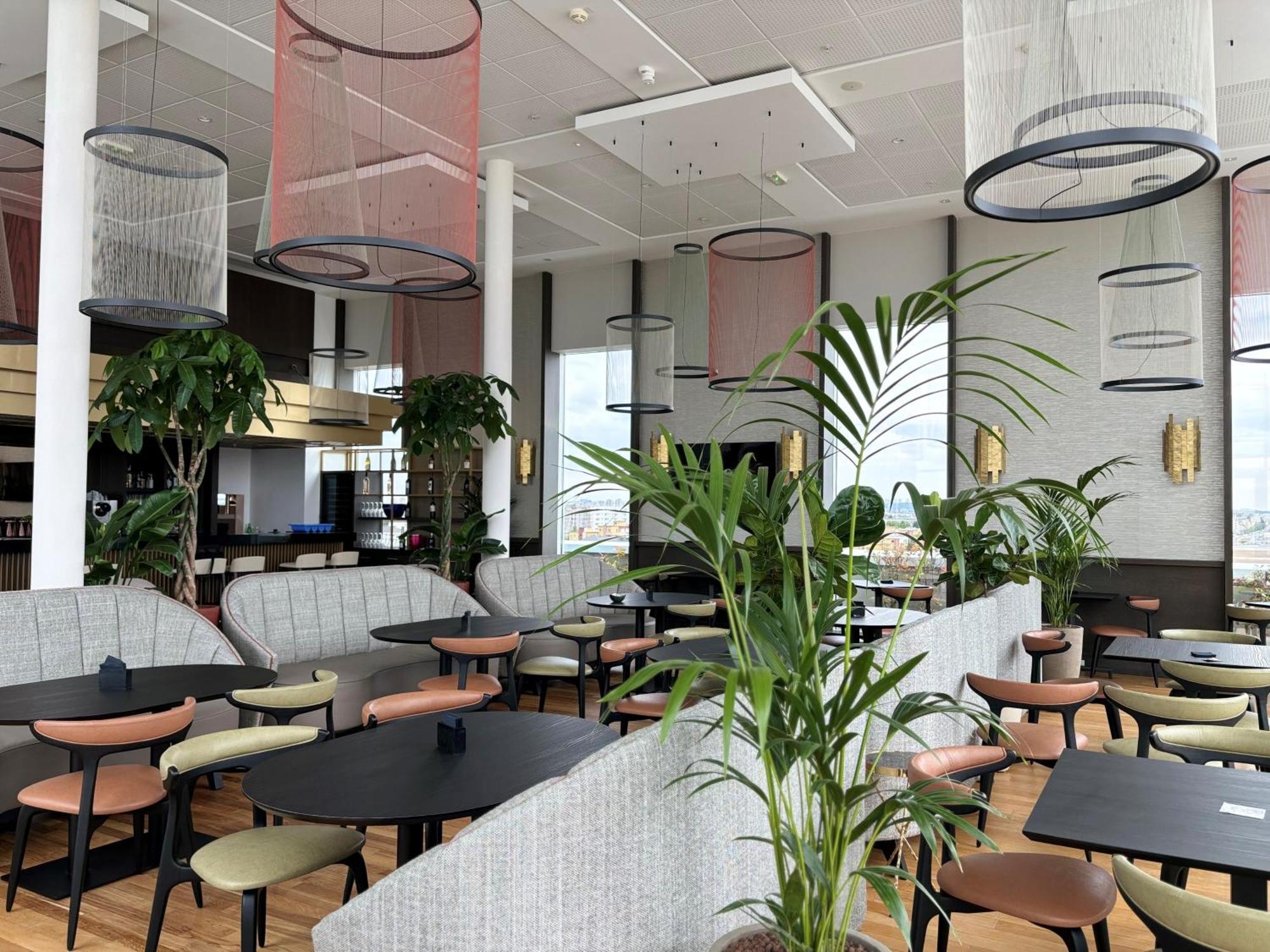 Ac Hotel By Marriott Paris Le Bourget Airport Dugny Екстериор снимка