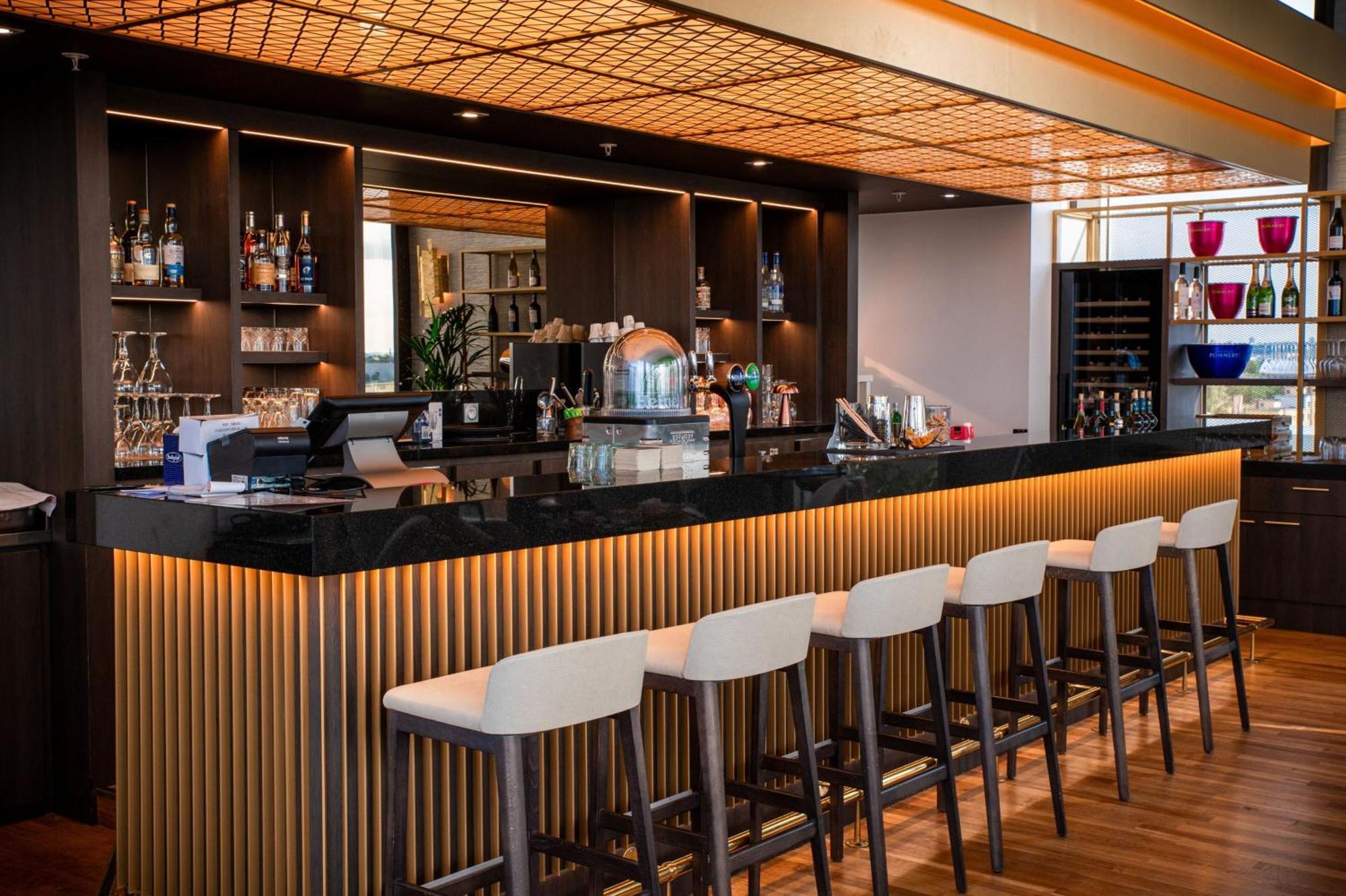 Ac Hotel By Marriott Paris Le Bourget Airport Dugny Екстериор снимка