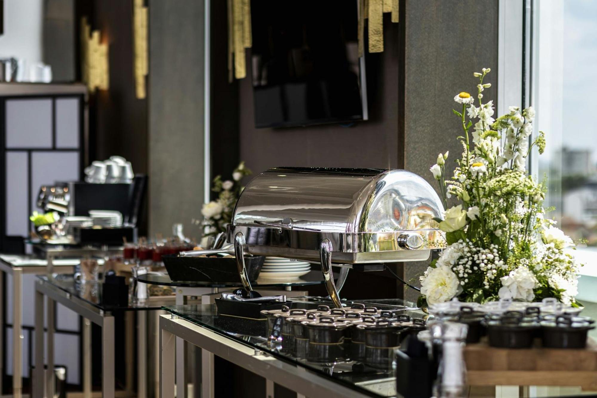Ac Hotel By Marriott Paris Le Bourget Airport Dugny Екстериор снимка