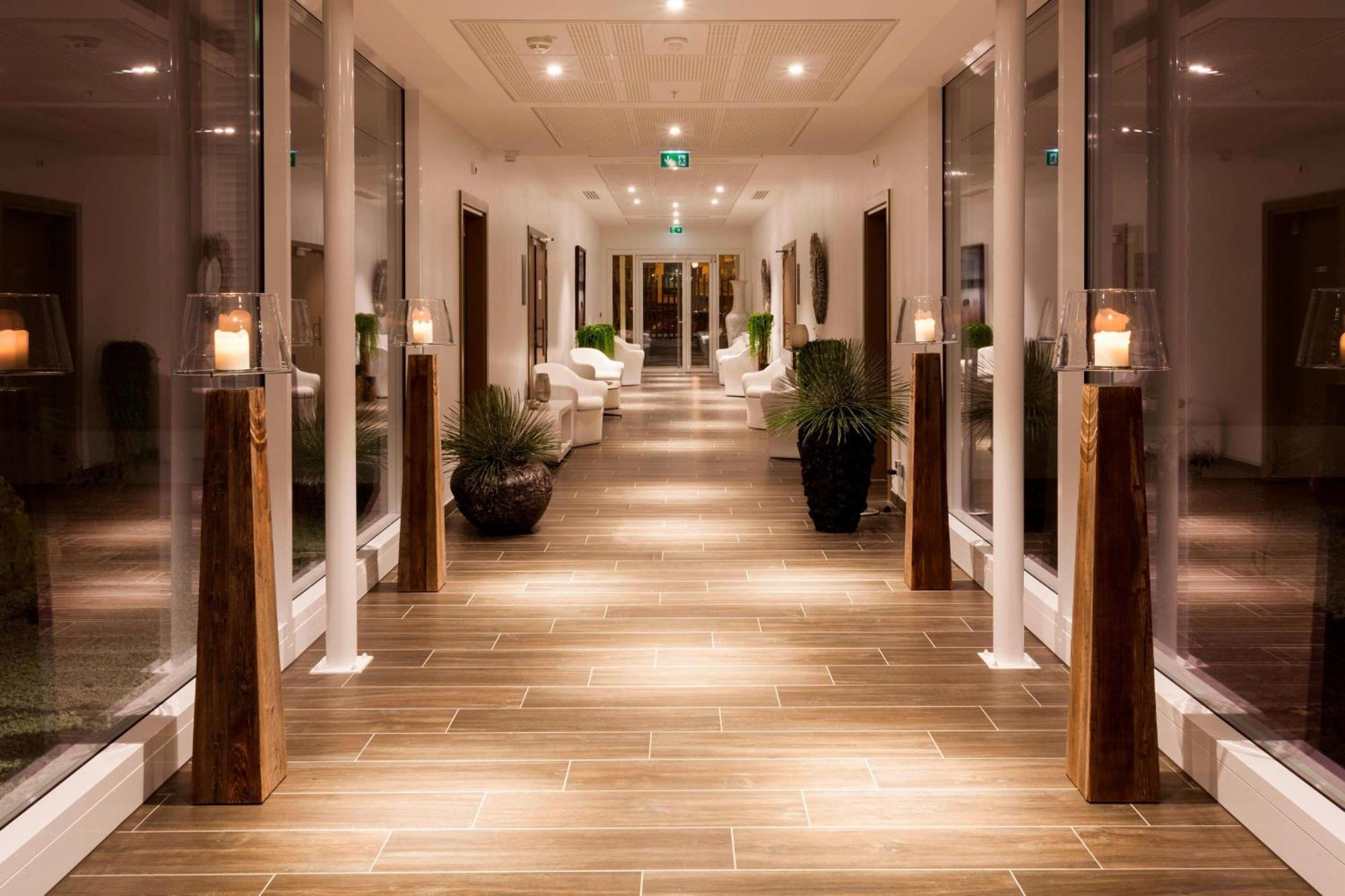 Ac Hotel By Marriott Paris Le Bourget Airport Dugny Екстериор снимка