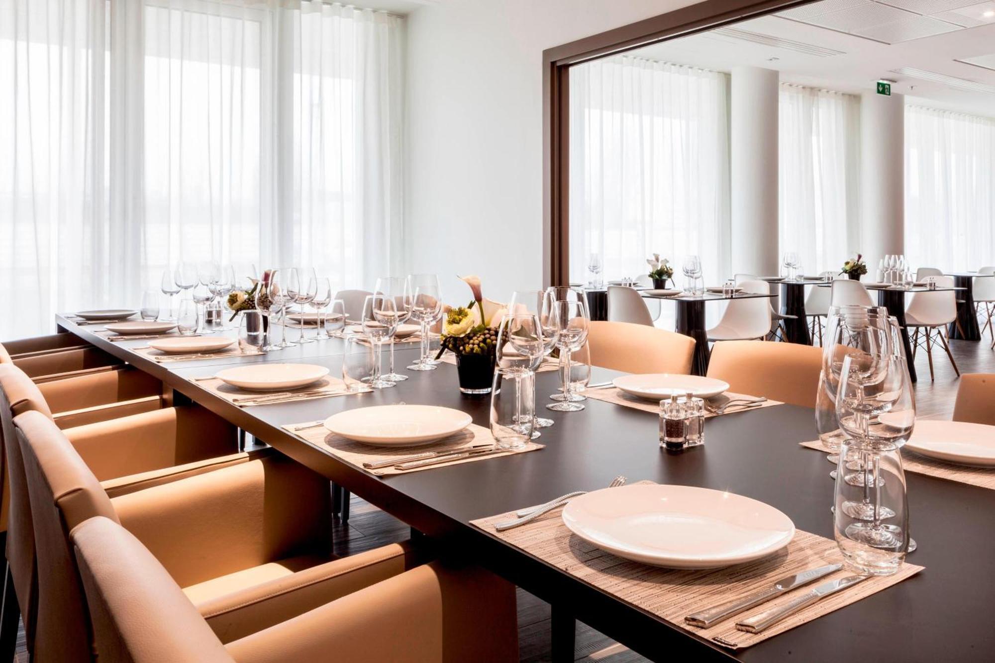 Ac Hotel By Marriott Paris Le Bourget Airport Dugny Екстериор снимка