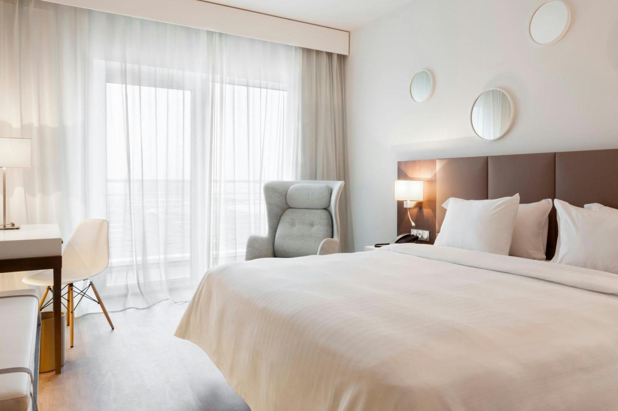 Ac Hotel By Marriott Paris Le Bourget Airport Dugny Екстериор снимка