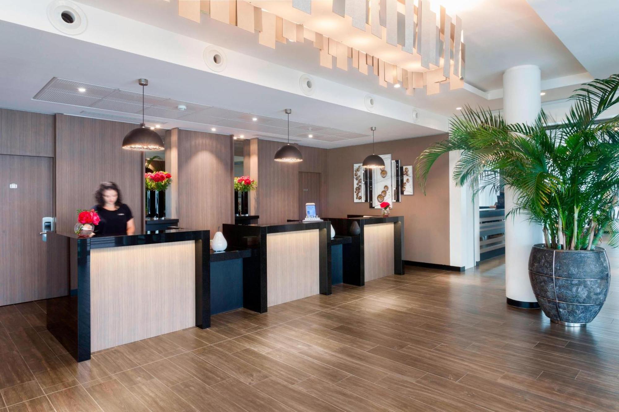 Ac Hotel By Marriott Paris Le Bourget Airport Dugny Екстериор снимка